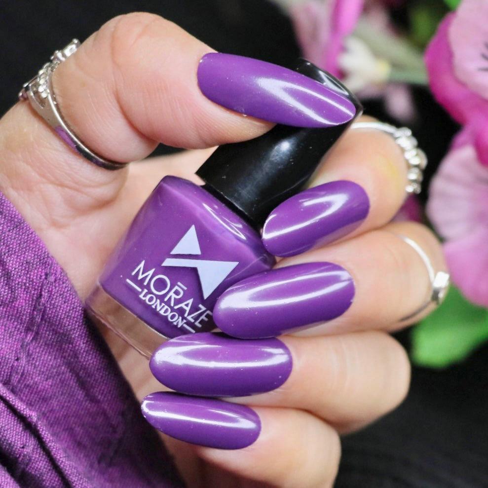5 Glamorous Nail Polish Kit