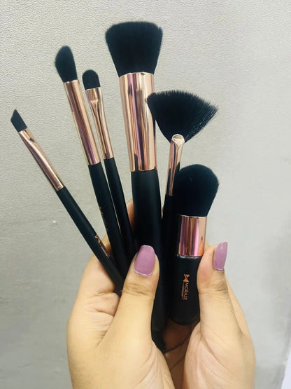 Everyday Essentials Pack of 6 Makeup Brush Set (Face + Eyes).